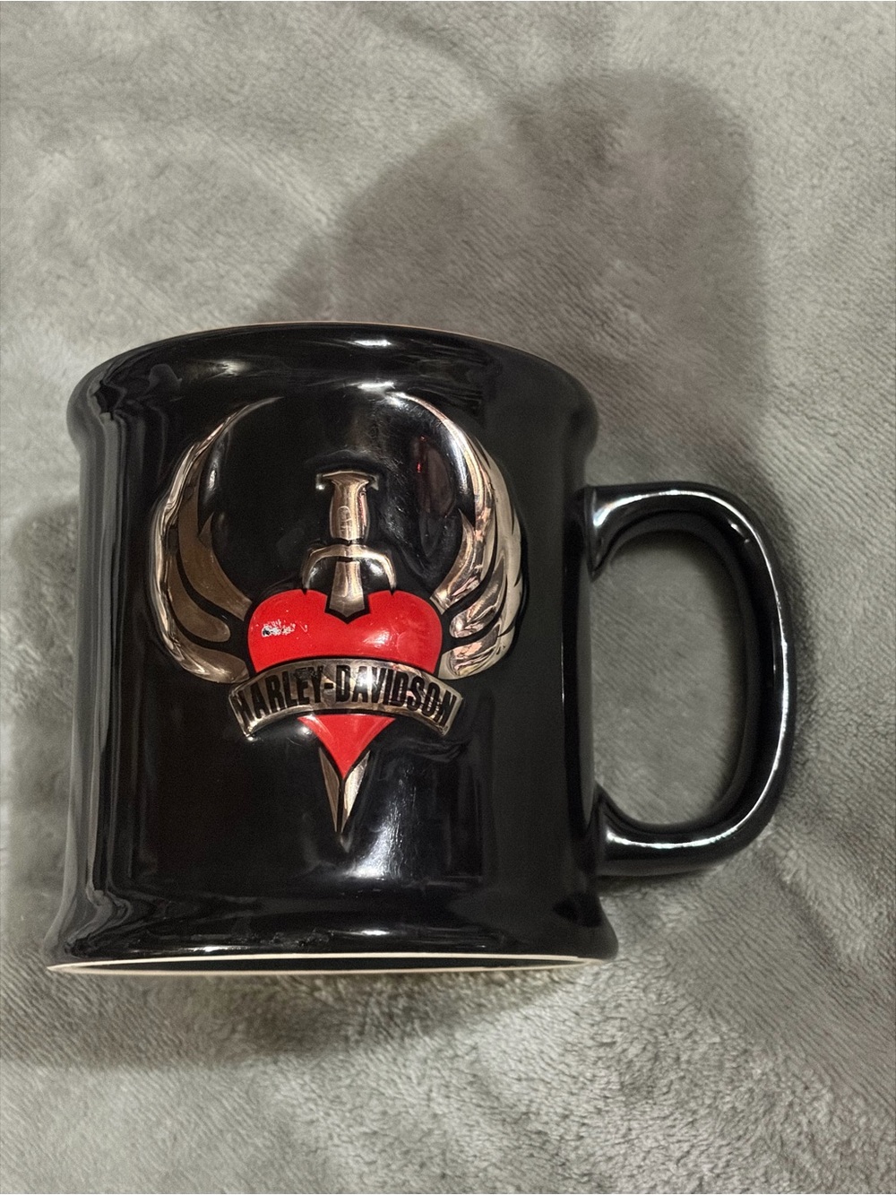 Harley-Davidson Black & Red Heart Emblem Ceramic Coffee Mug